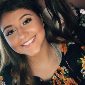 Meet your Posher, Madison